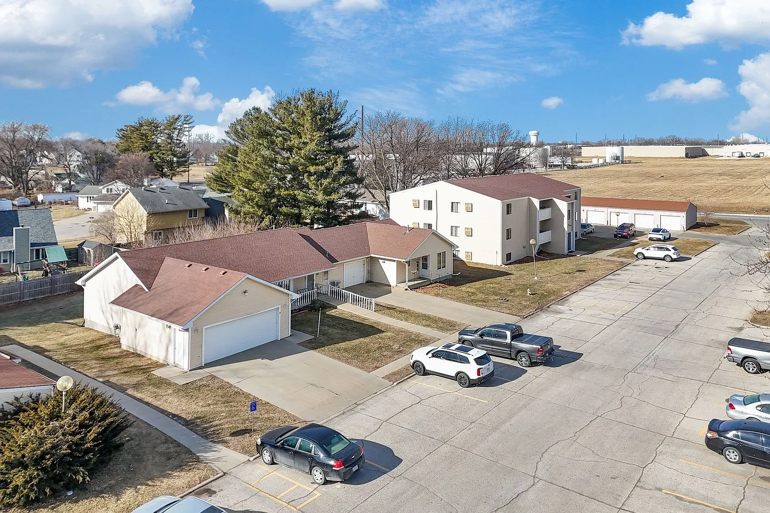 Find Your Perfect Fit at East Park Apartments! – Floor plan