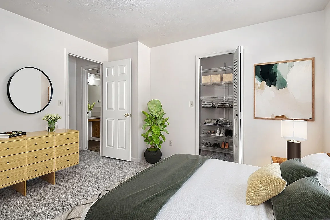 Orchard Lakes Apartments – photo 5