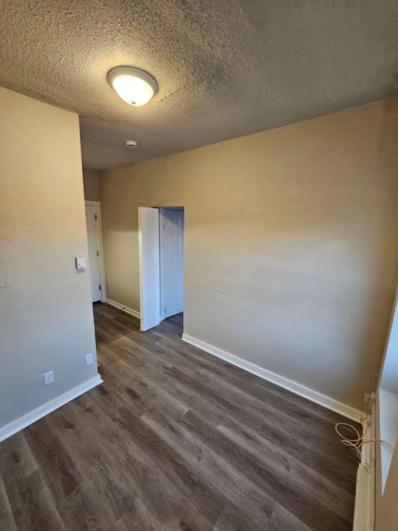 102 E Robinson St unit Unit 203 – photo 5