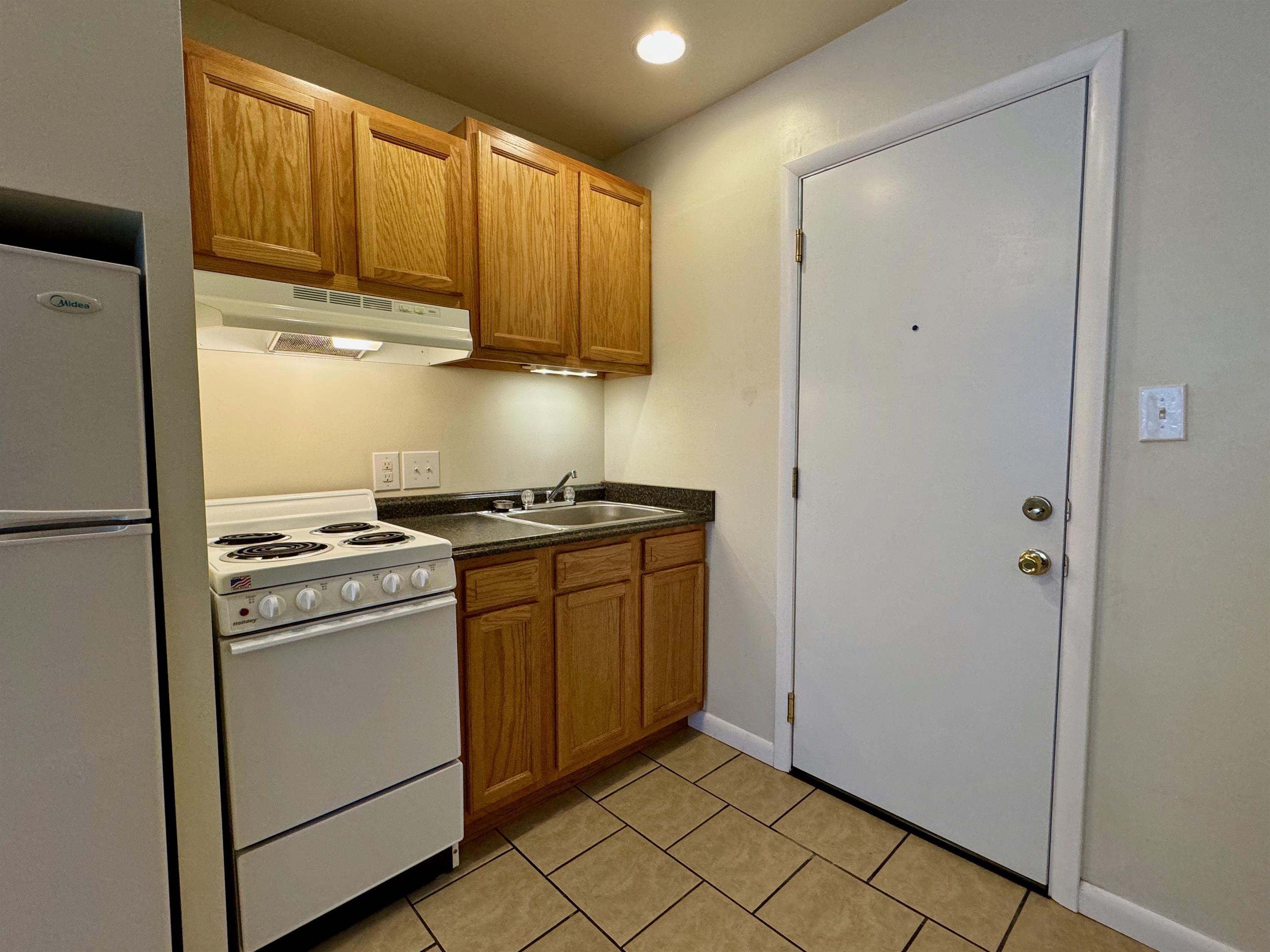 512 S Hays Ave unit # 12 – photo 3