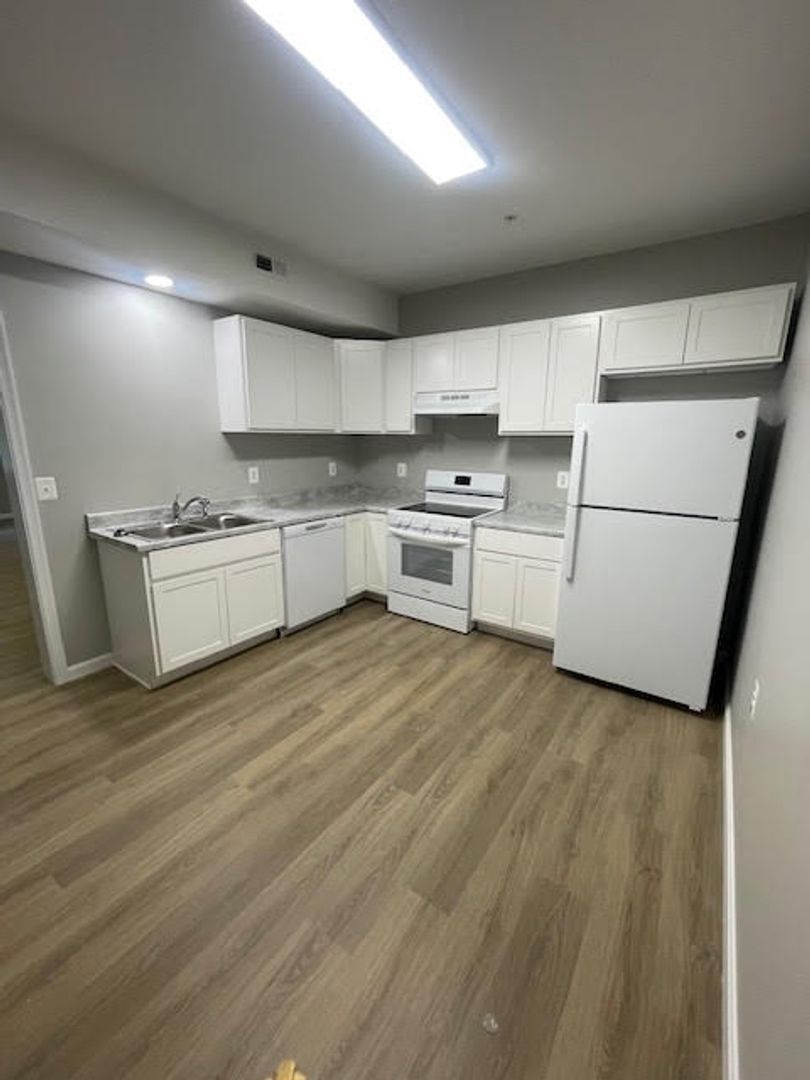 48673 Trapp Rd – photo 3