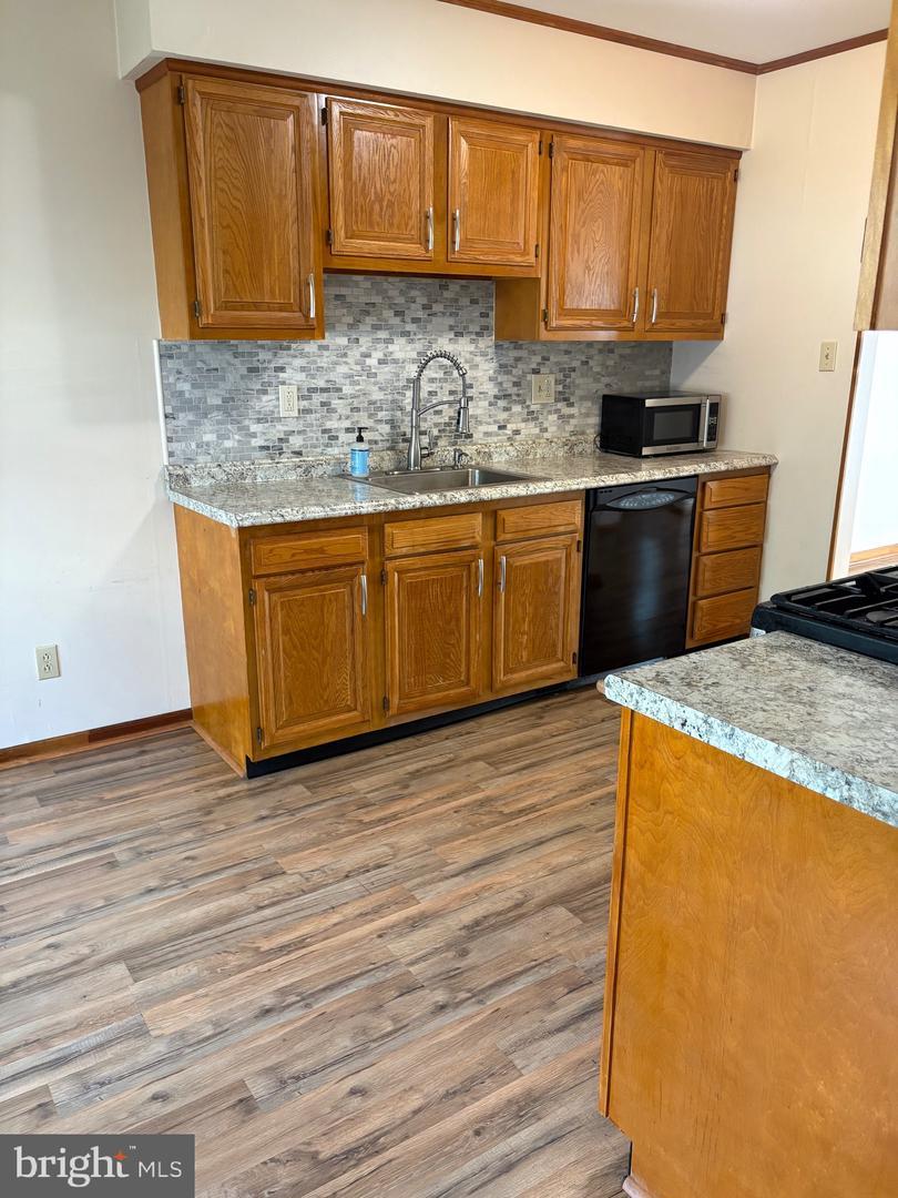 8 Partridge Ct – photo 2