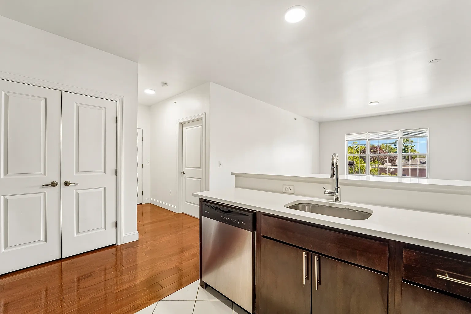 111 Glenwood – photo 5