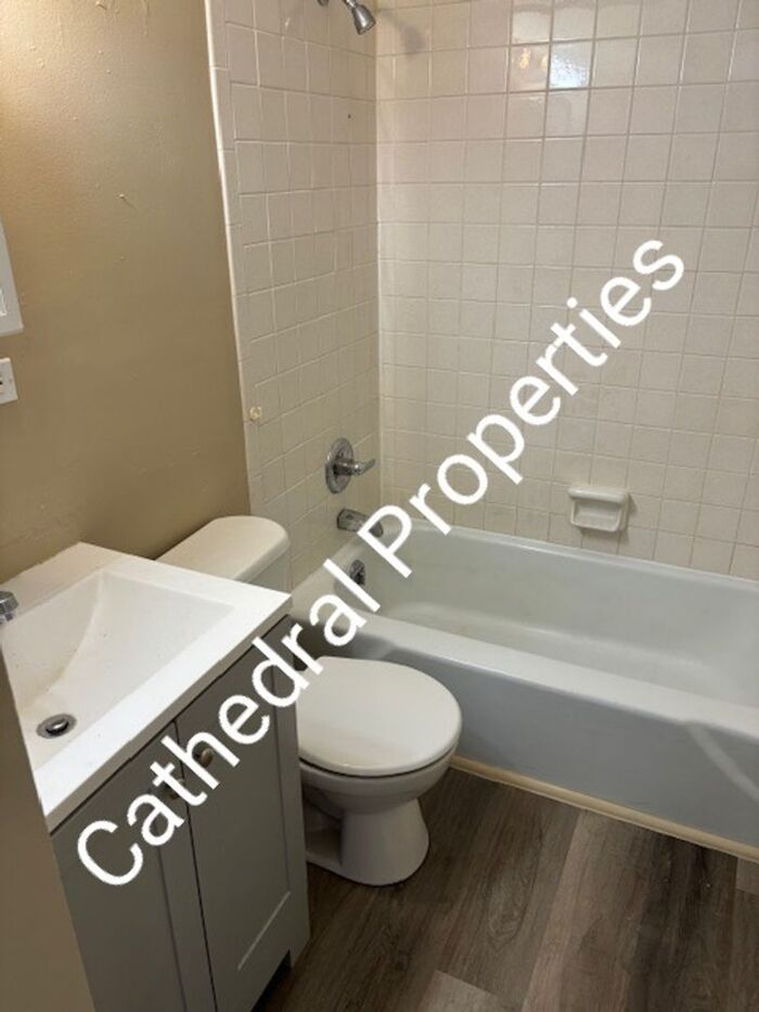 106 Lee Dr unit 3 – photo 4