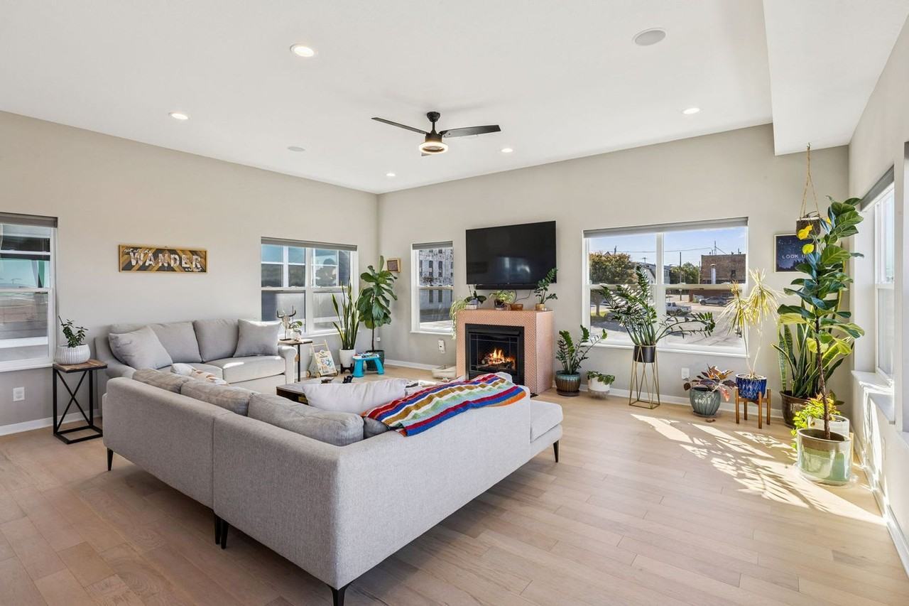 412 W Shoreline Dr unit 1593934P – photo 2