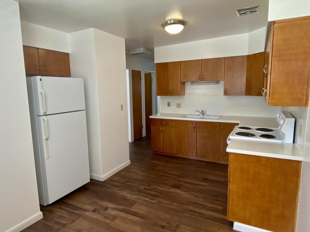 290 Fairlane Dr unit 3 – photo 2