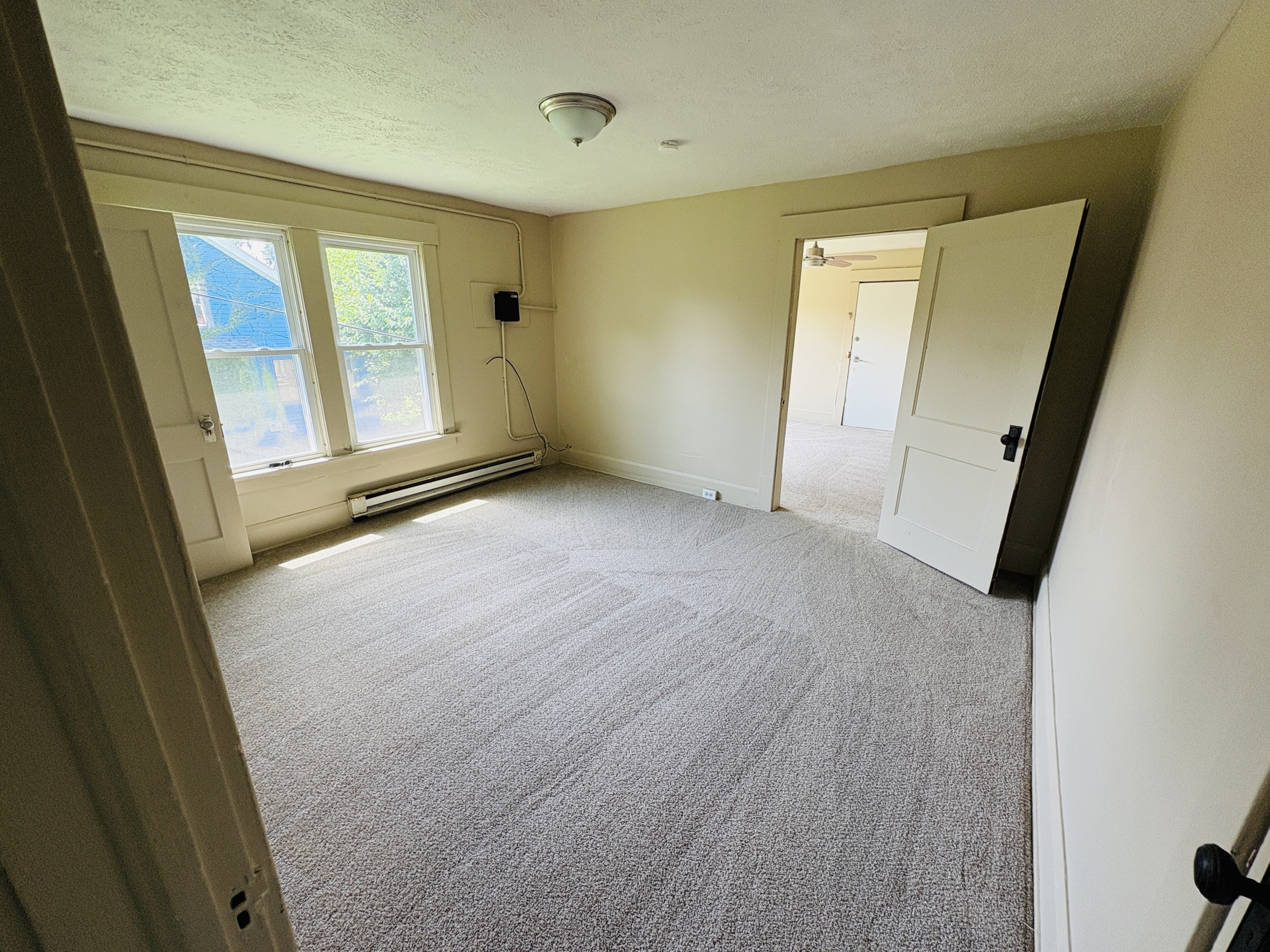 136 Park Ave SW unit 4 – photo 3