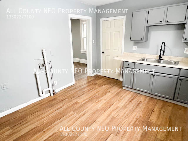 3400 E 52nd St – photo 5