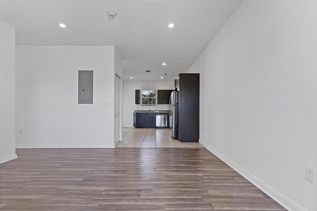 105 2nd St #3 – photo 4