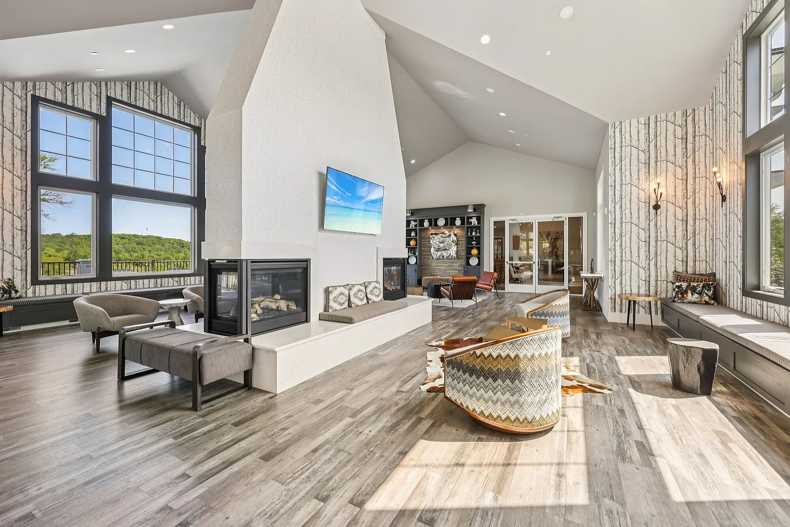 Village Green Apartments – photo 4