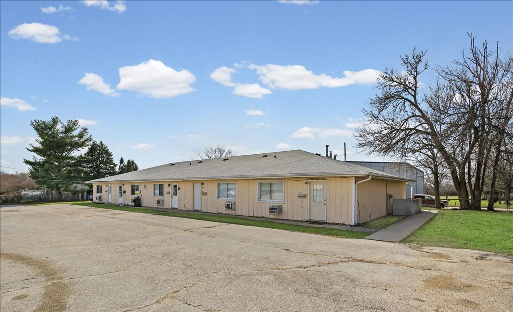 1208 Major St unit 9 – photo 4