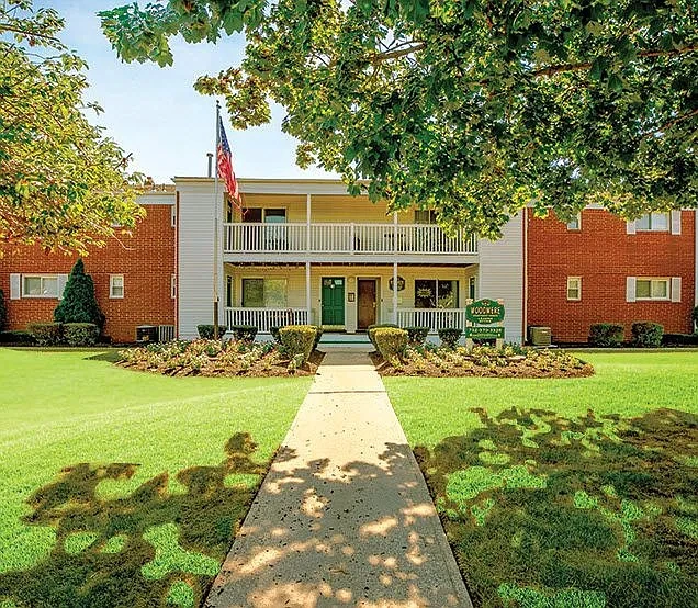 Woodmere Apartments – photo 1