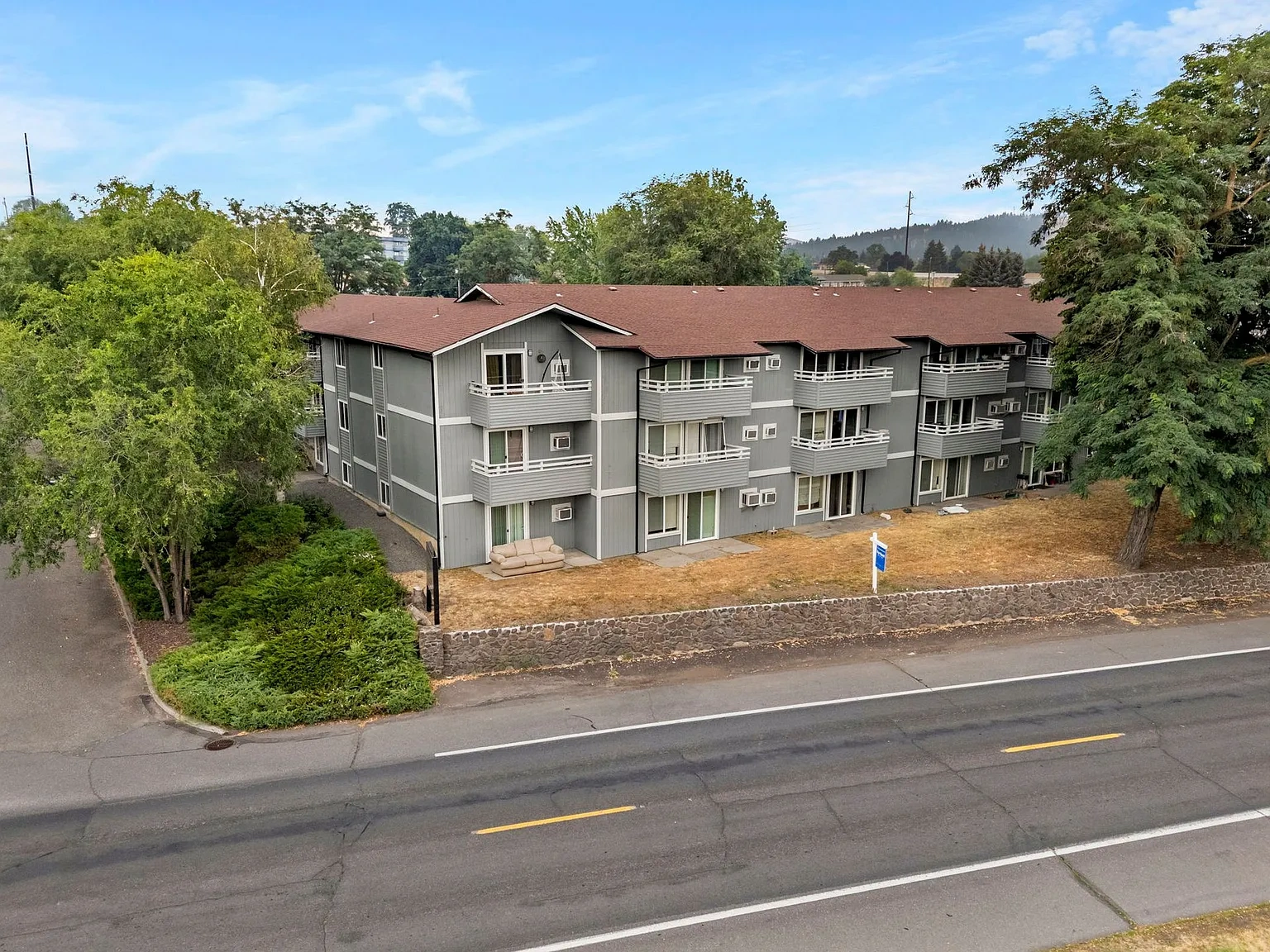 River Court Apartments – photo 2