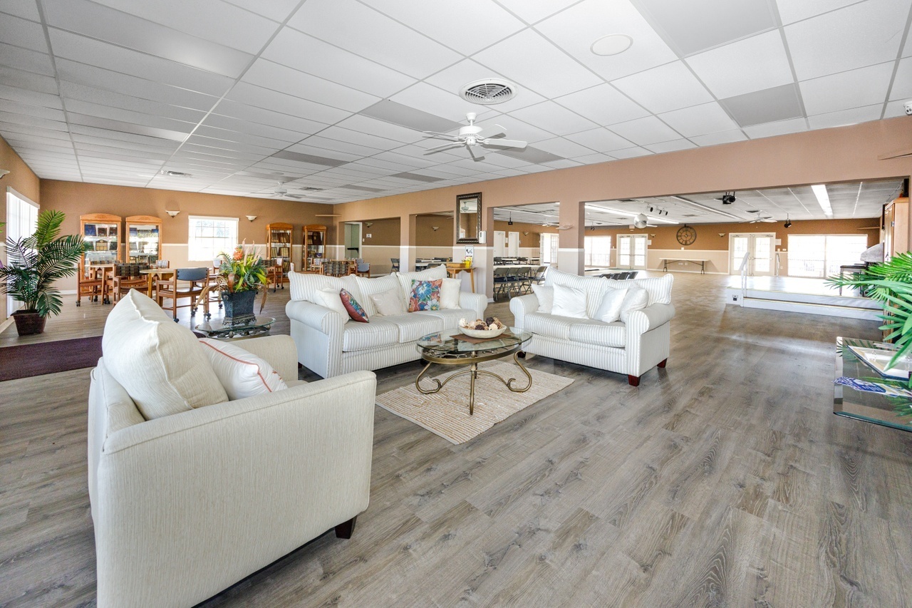 7001 142nd Ave N unit 157 – photo 4