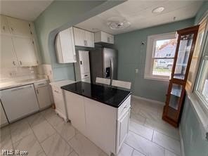 2405 Youngstown Rd SE – photo 3
