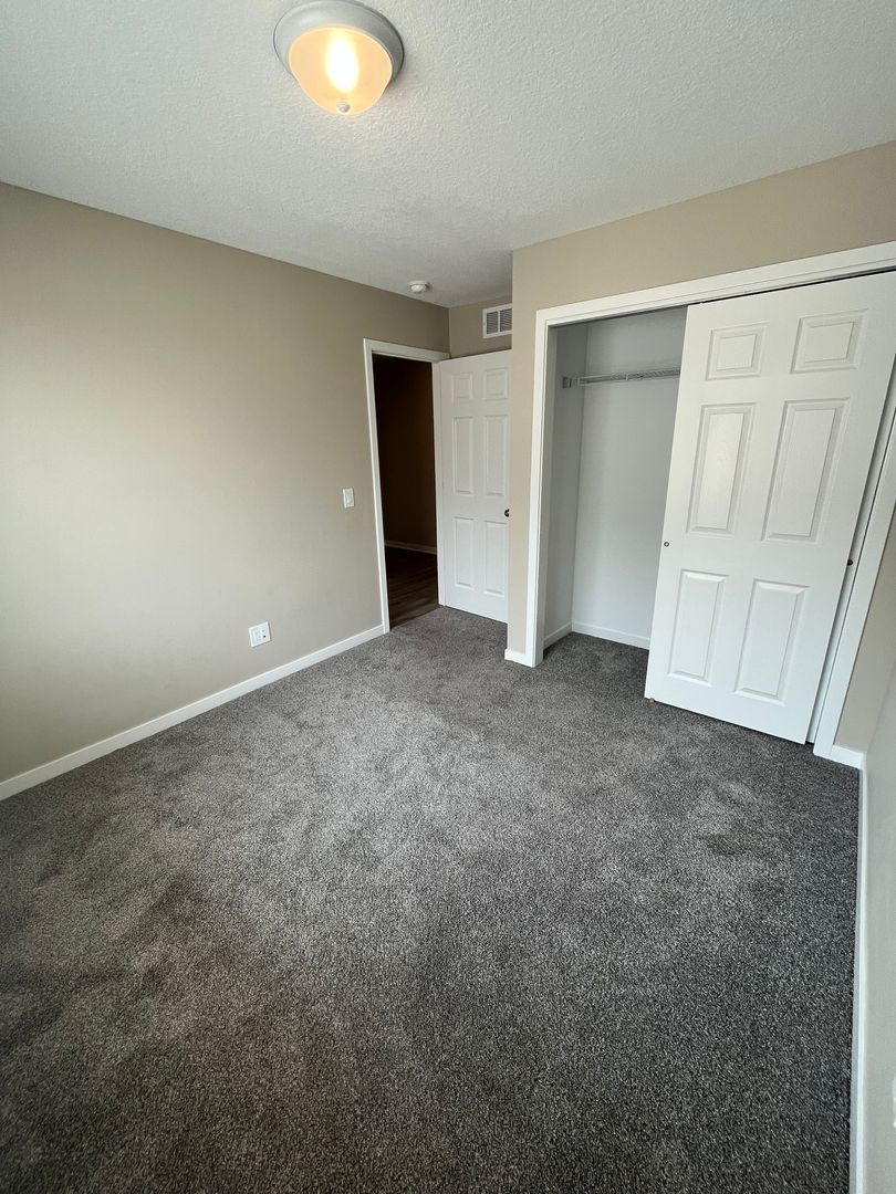 1665 20th Ave SE – photo 5