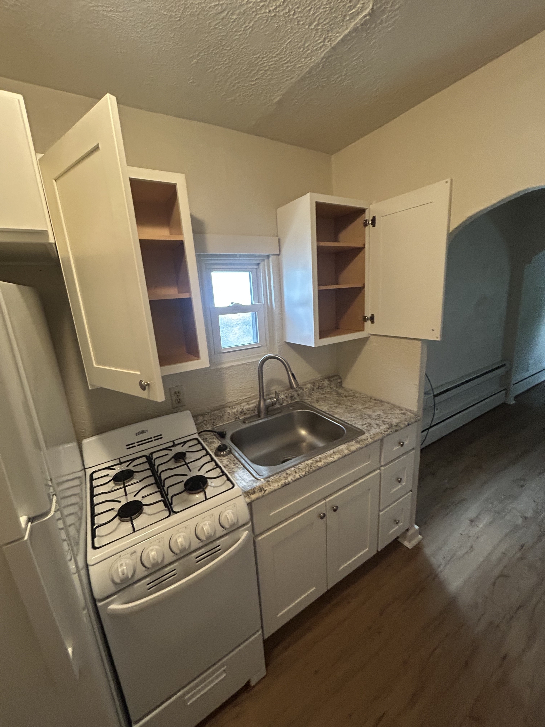 956 6th St unit 6 – photo 2