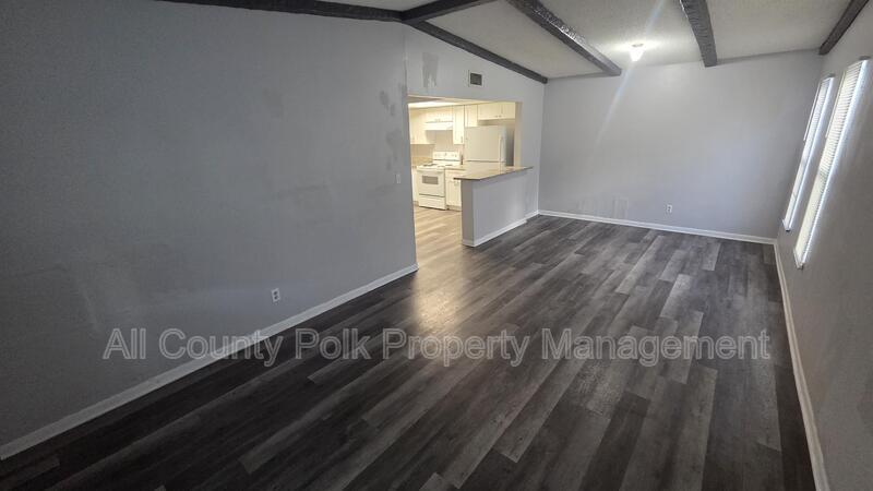 3039 St Paul Dr – photo 3