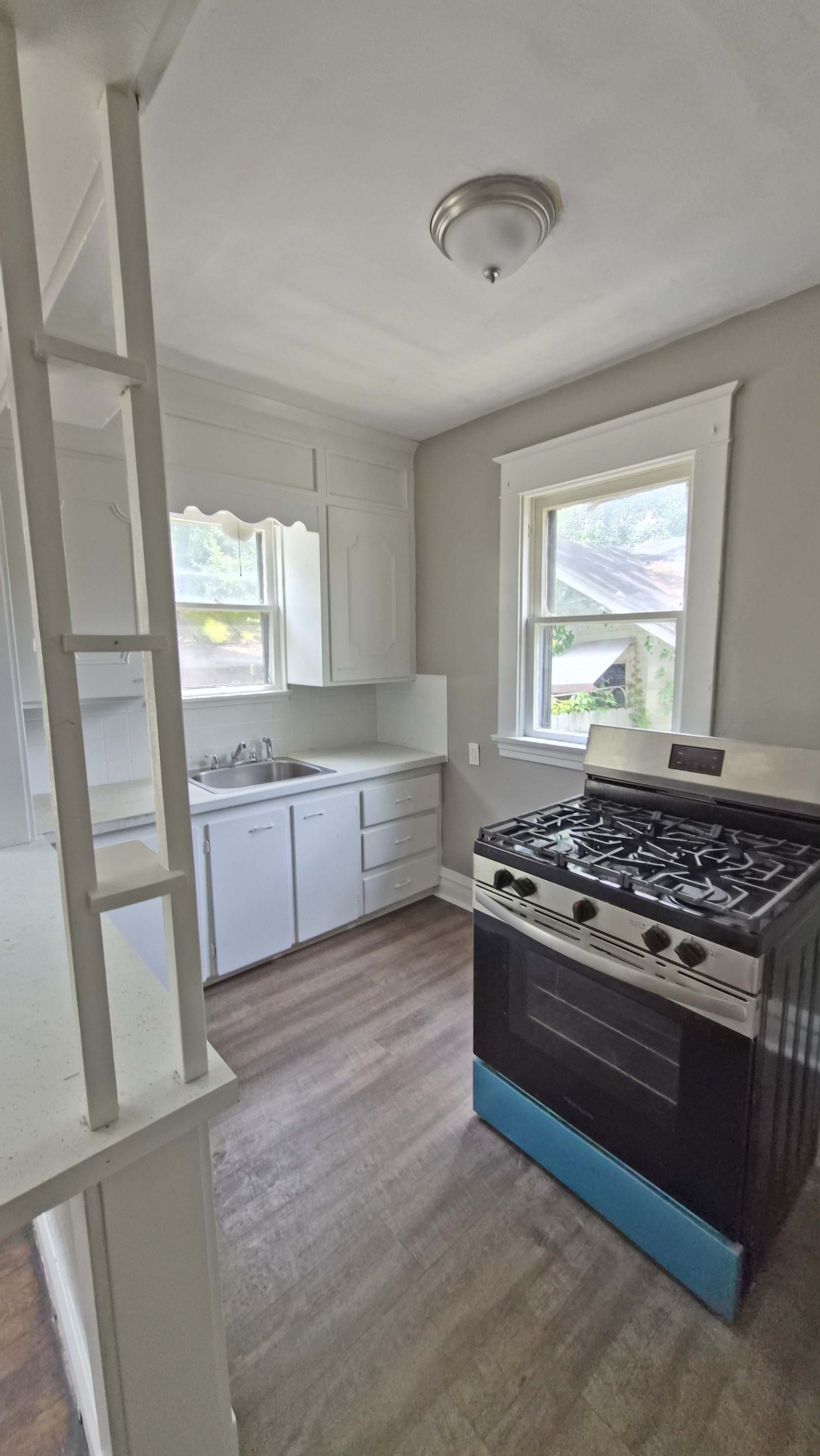 2311 Oakwood Ave – photo 5