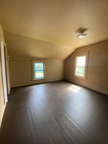 736 New Castle Ave – photo 4