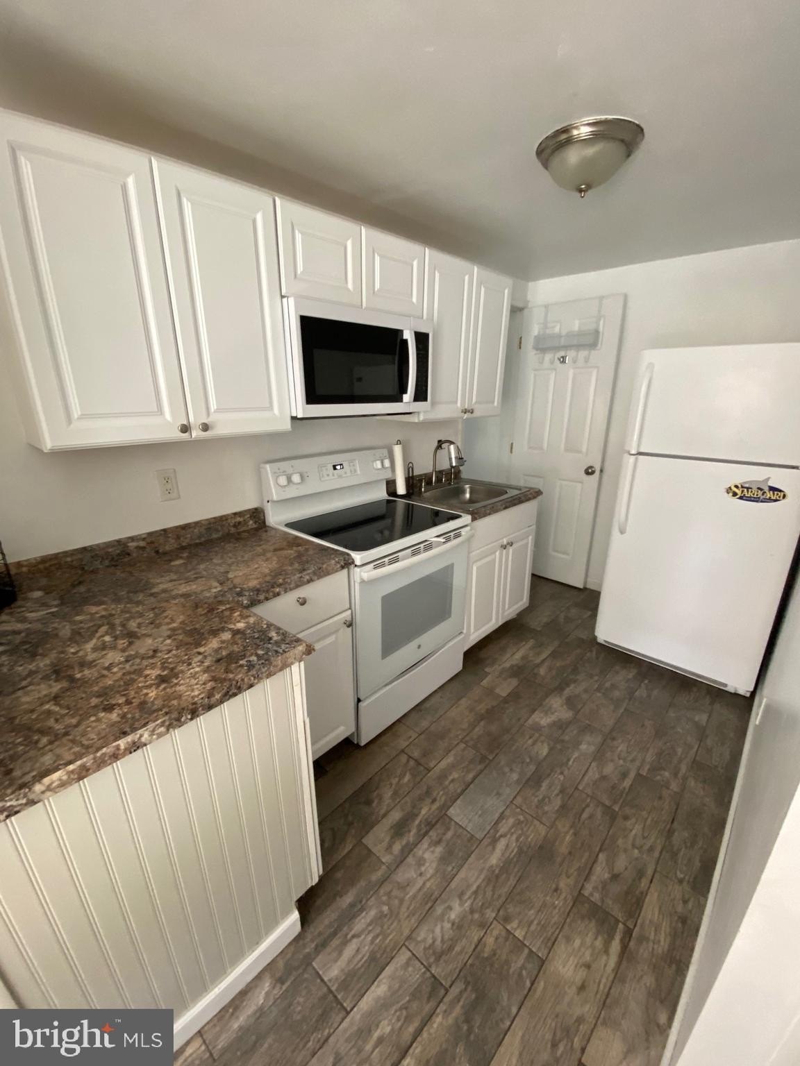 112 Houston St #B – photo 5