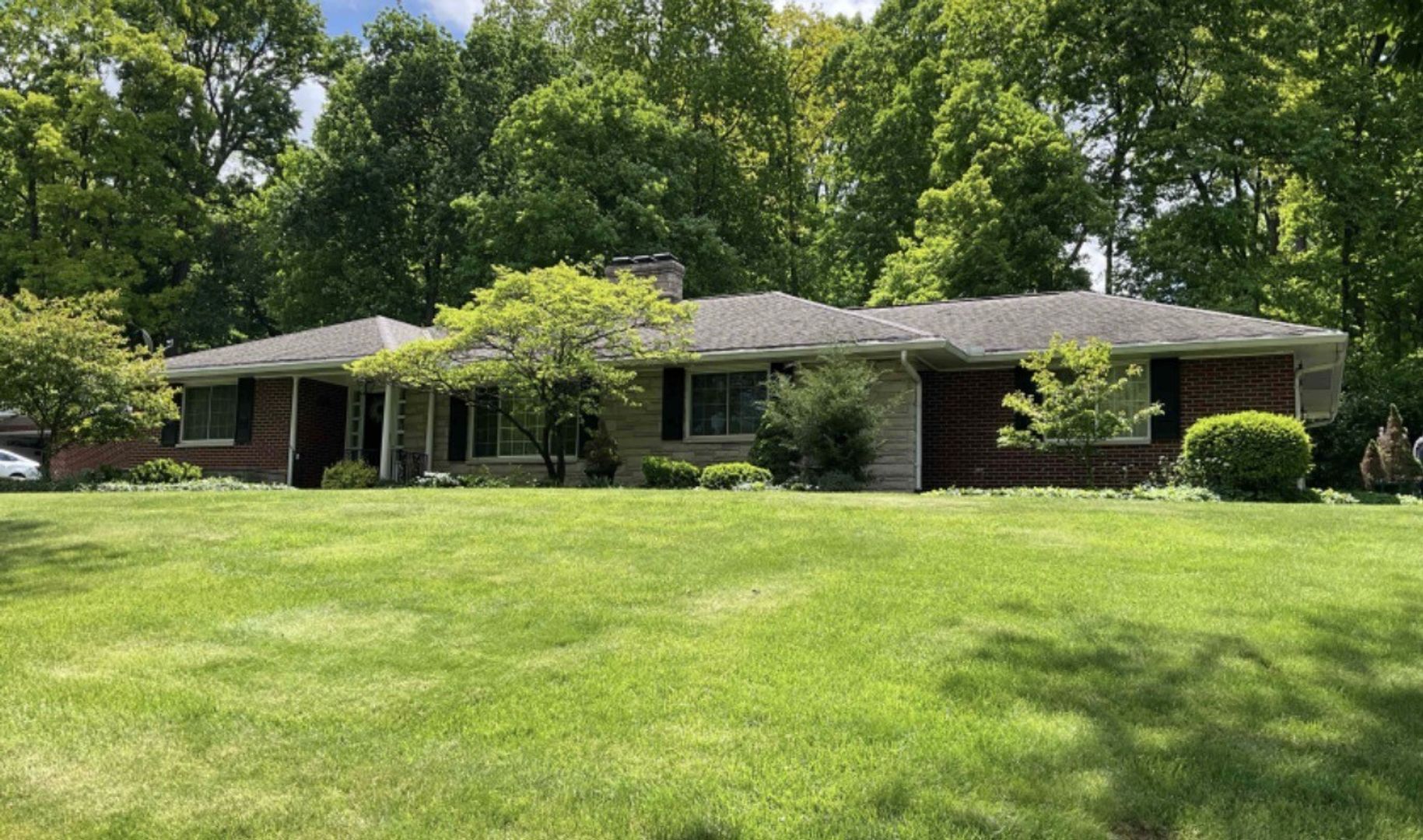 926 Laurelwood Rd – photo 1