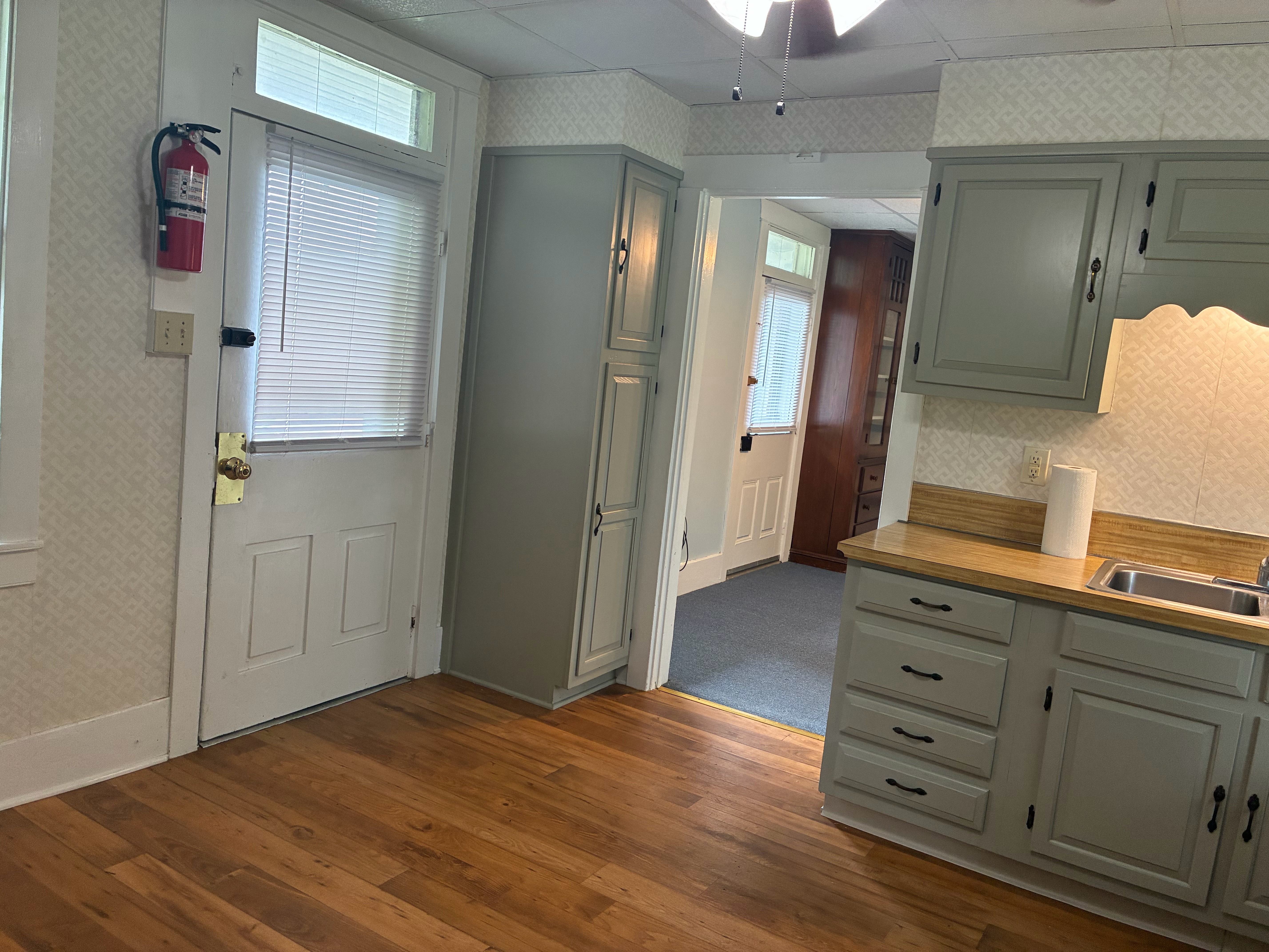 164 S River St unit #B – photo 3