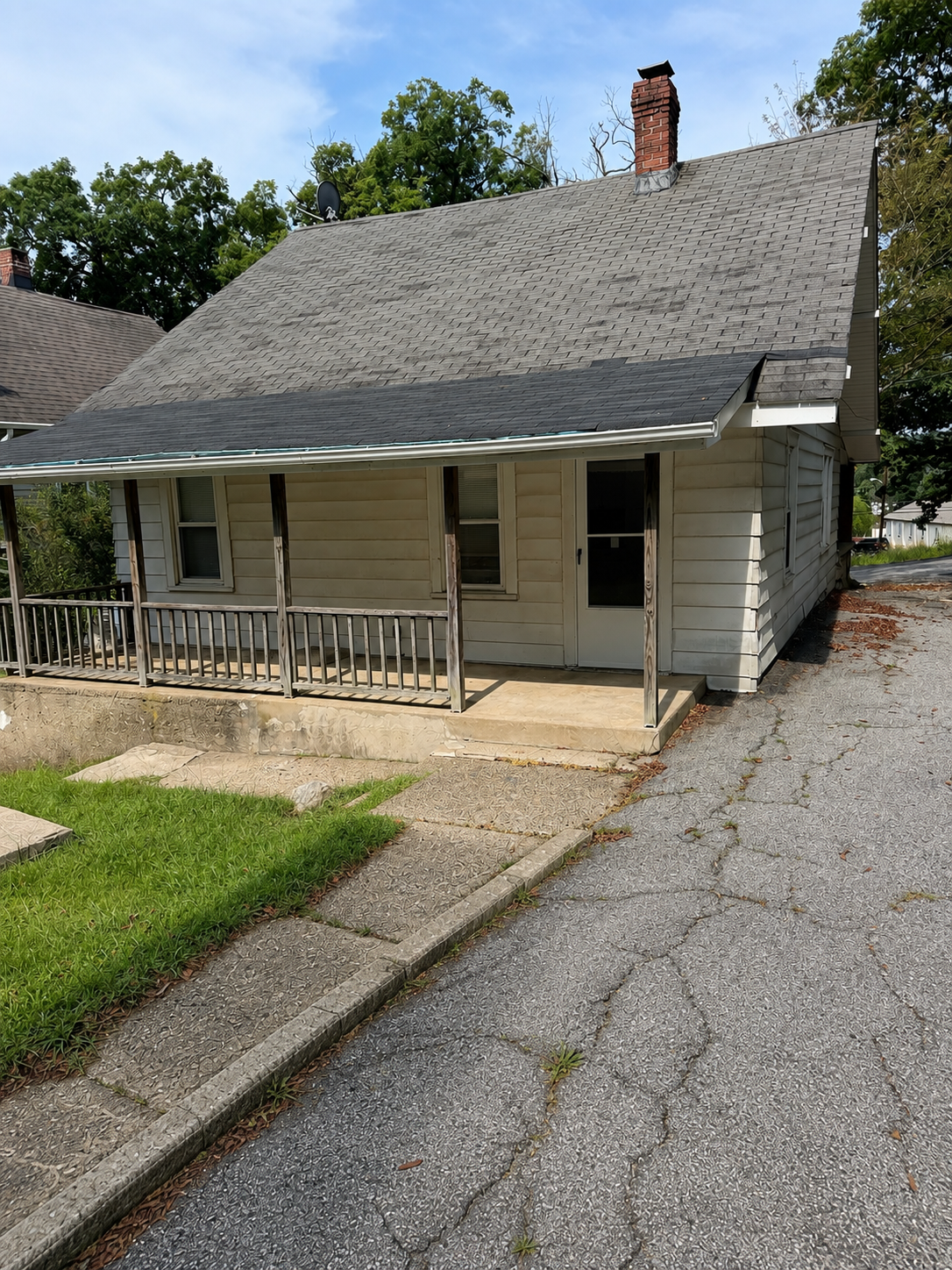 113 Chincopee Ave – photo 2