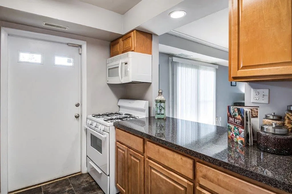 Northwest Crossing Apartment Homes – photo 2