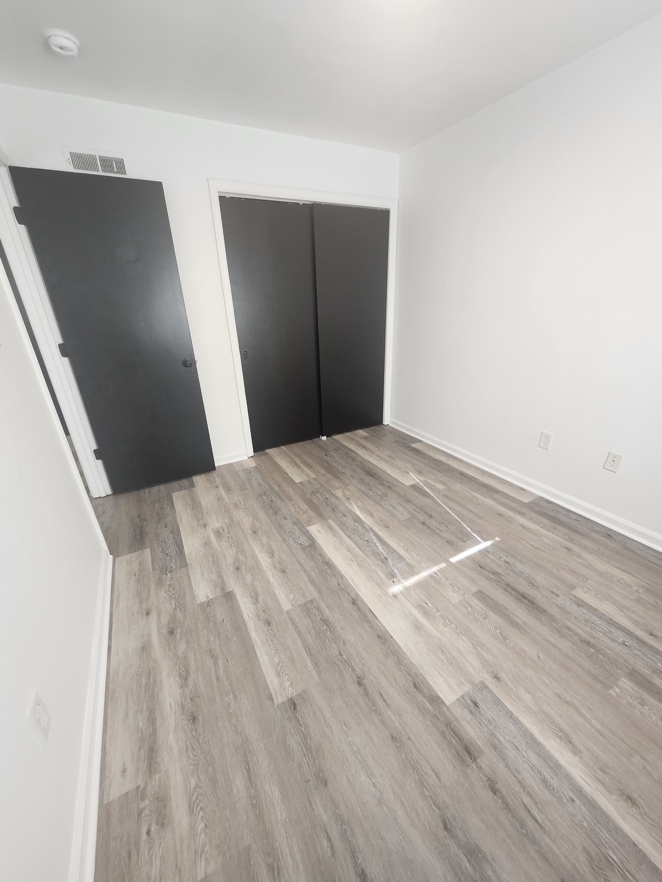 6154 Darby Rd unit 18 – photo 4
