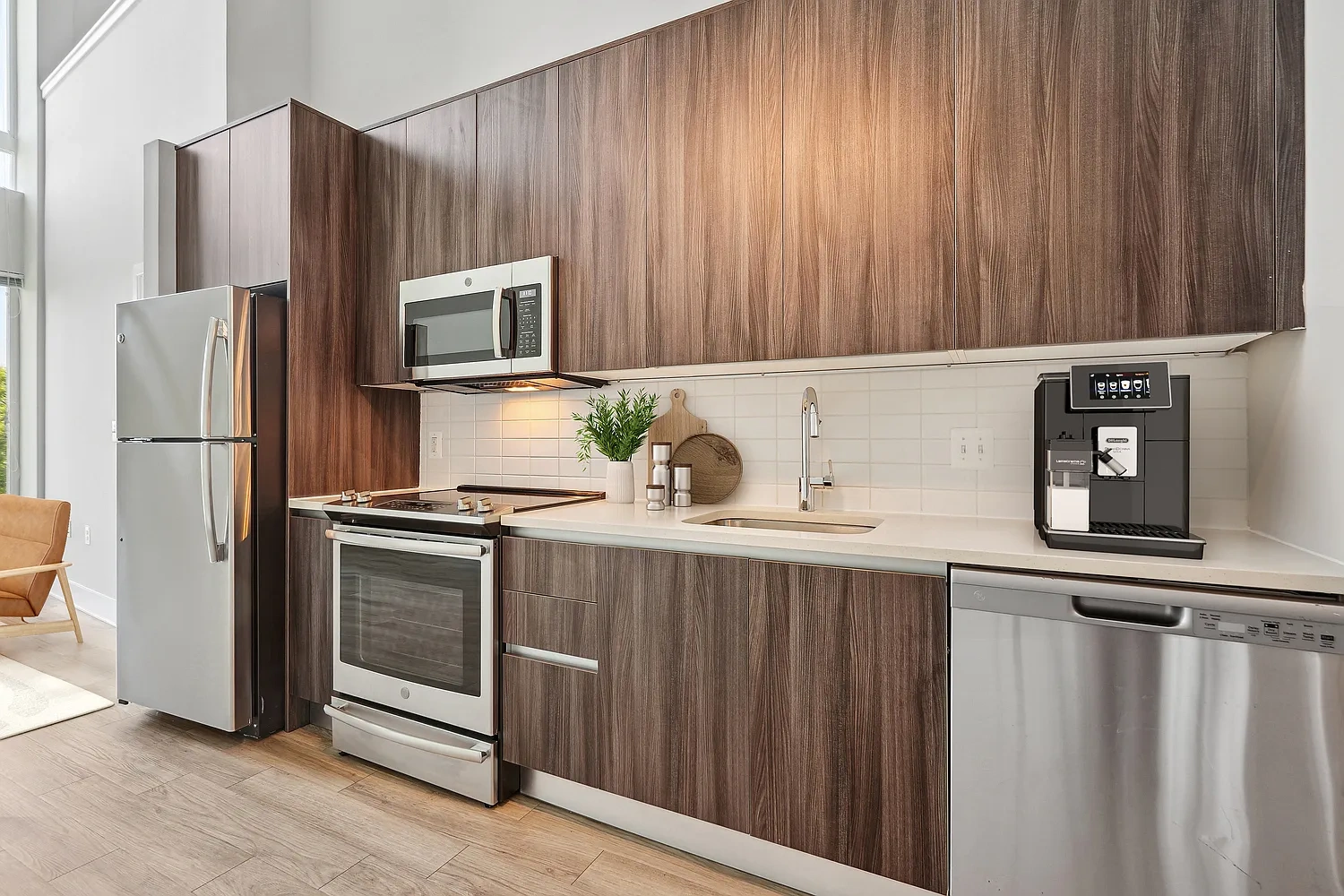 Modern on M – photo 3