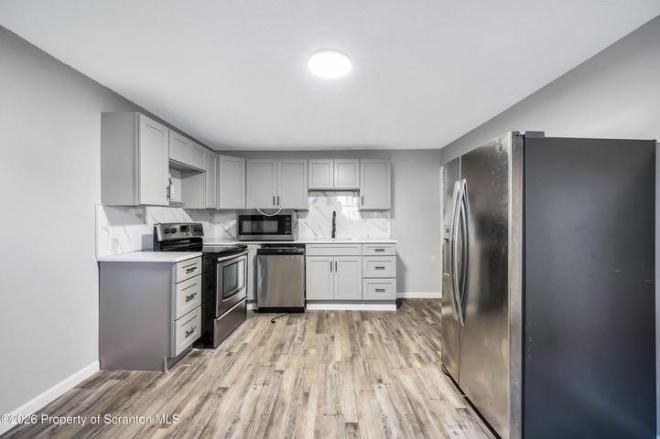 333 Oak St – photo 3
