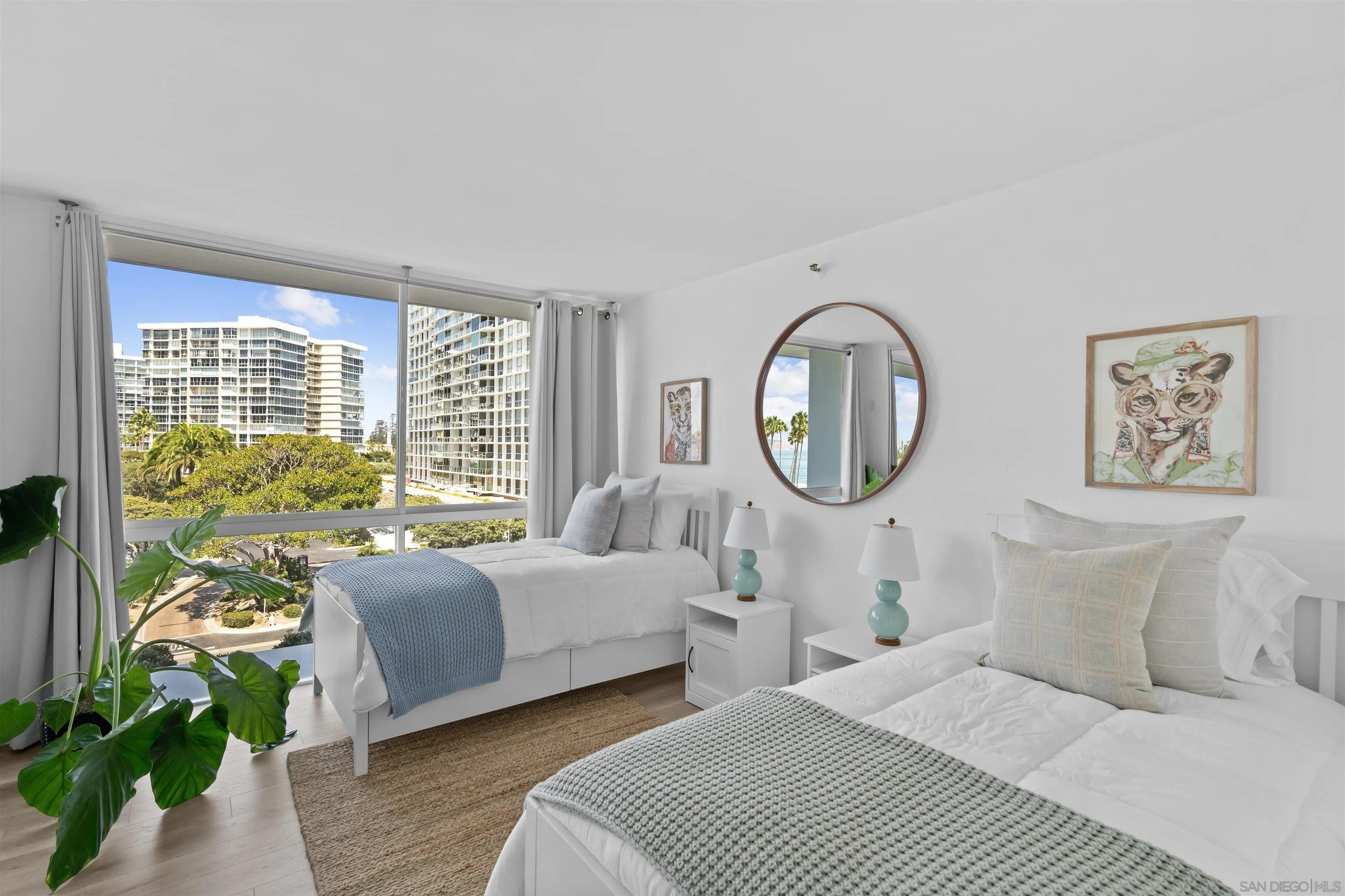 1810 Avenida Del Mundo #307 – photo 4