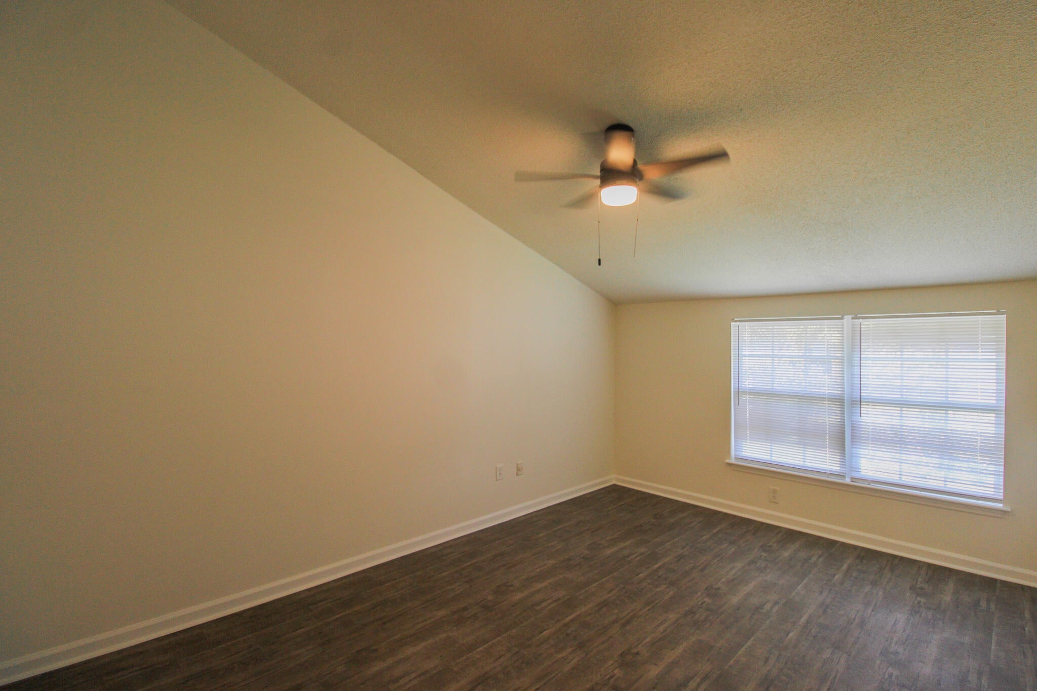 2494 Etiwan Ave unit 3c – photo 4