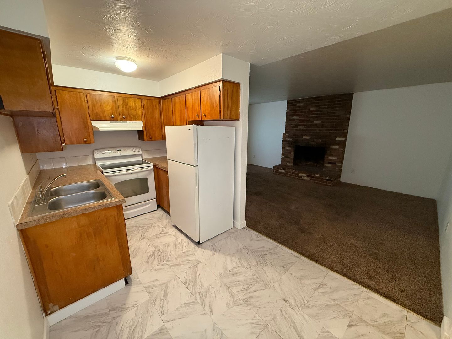 943 E Augusta Ave unit #1 – photo 4