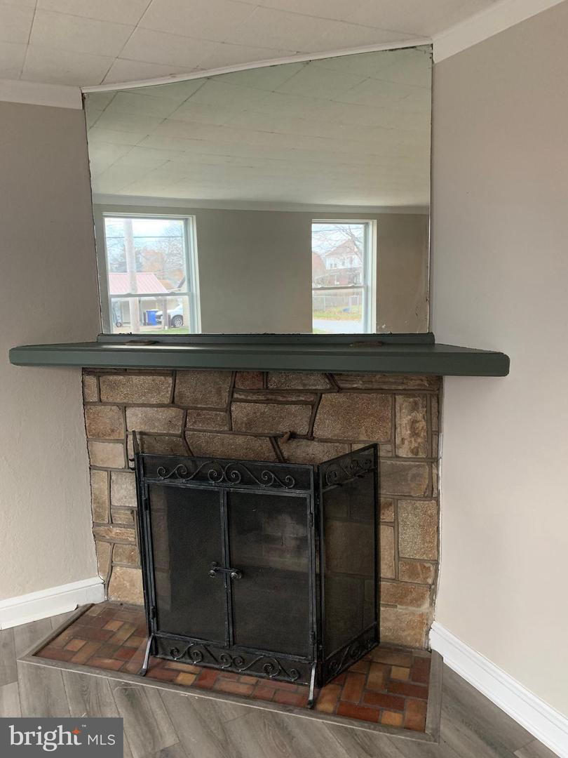 501 Hill St – photo 5