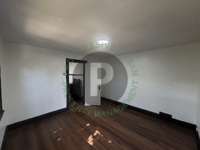 11201 Revere Ave – photo 4