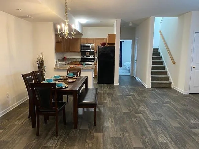 Sunnyside Apartments – photo 3