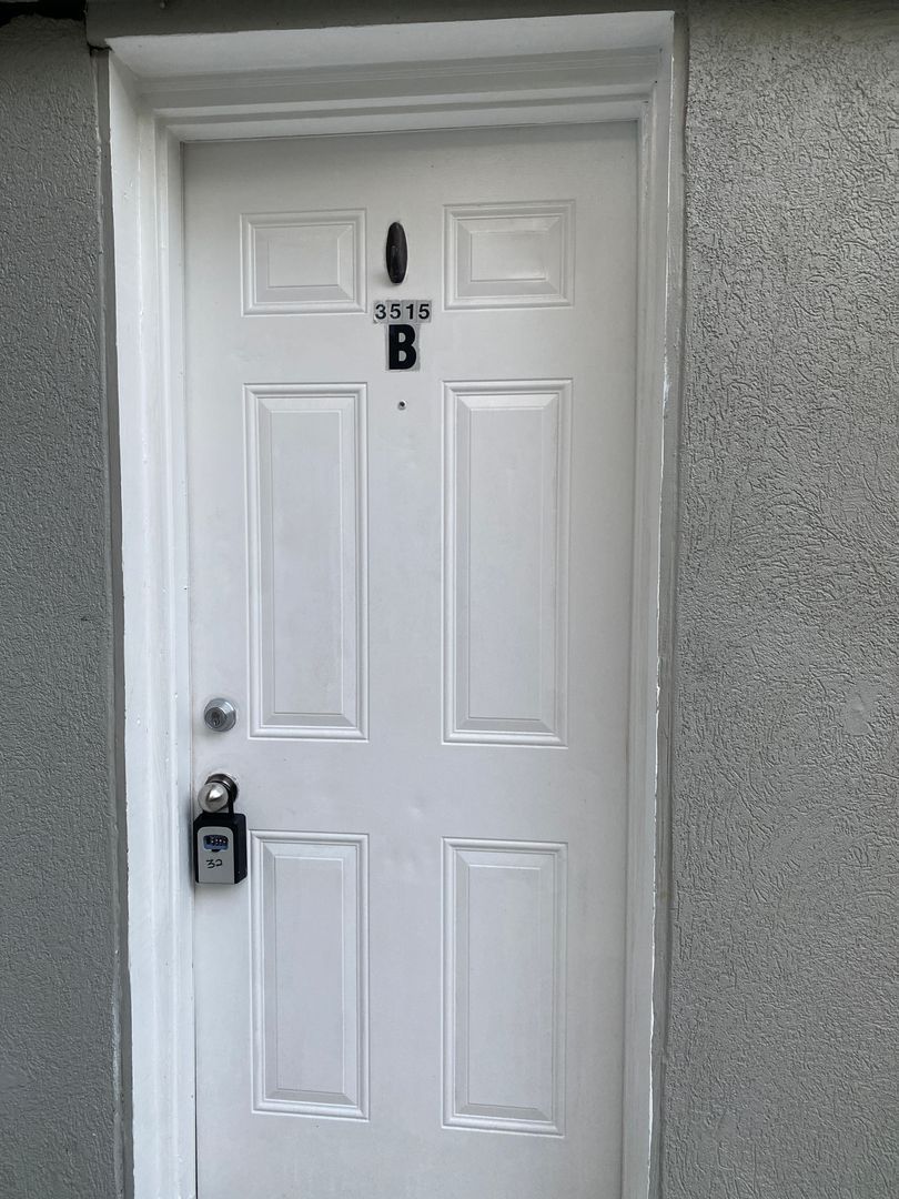 3515 Edgewood Rd unit Unit B – photo 2