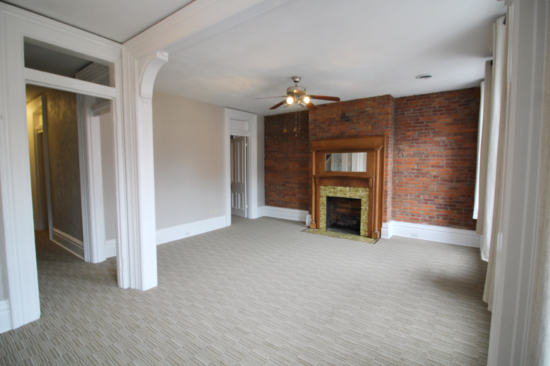 2016 E Carson St – photo 2