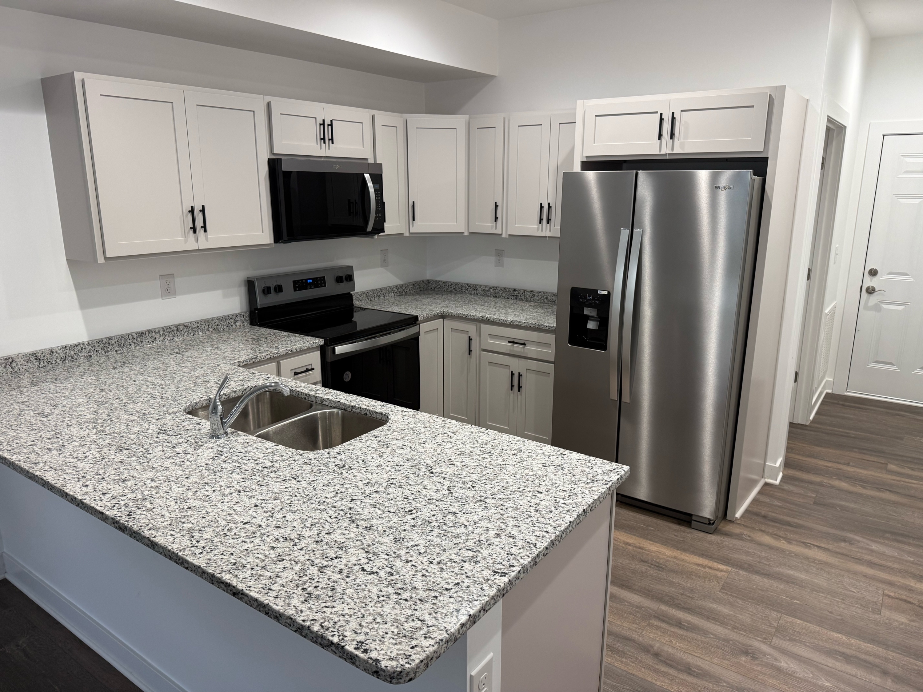703 E Mt Vernon St – photo 2