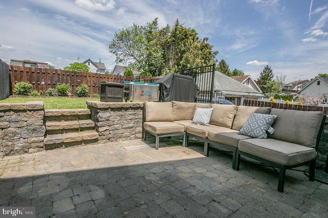 321 Southern Ave – photo 5