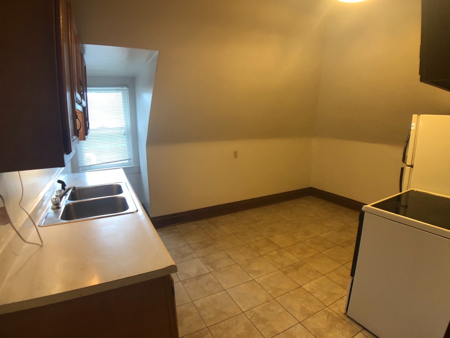 598 E Maiden St unit 3 – photo 2