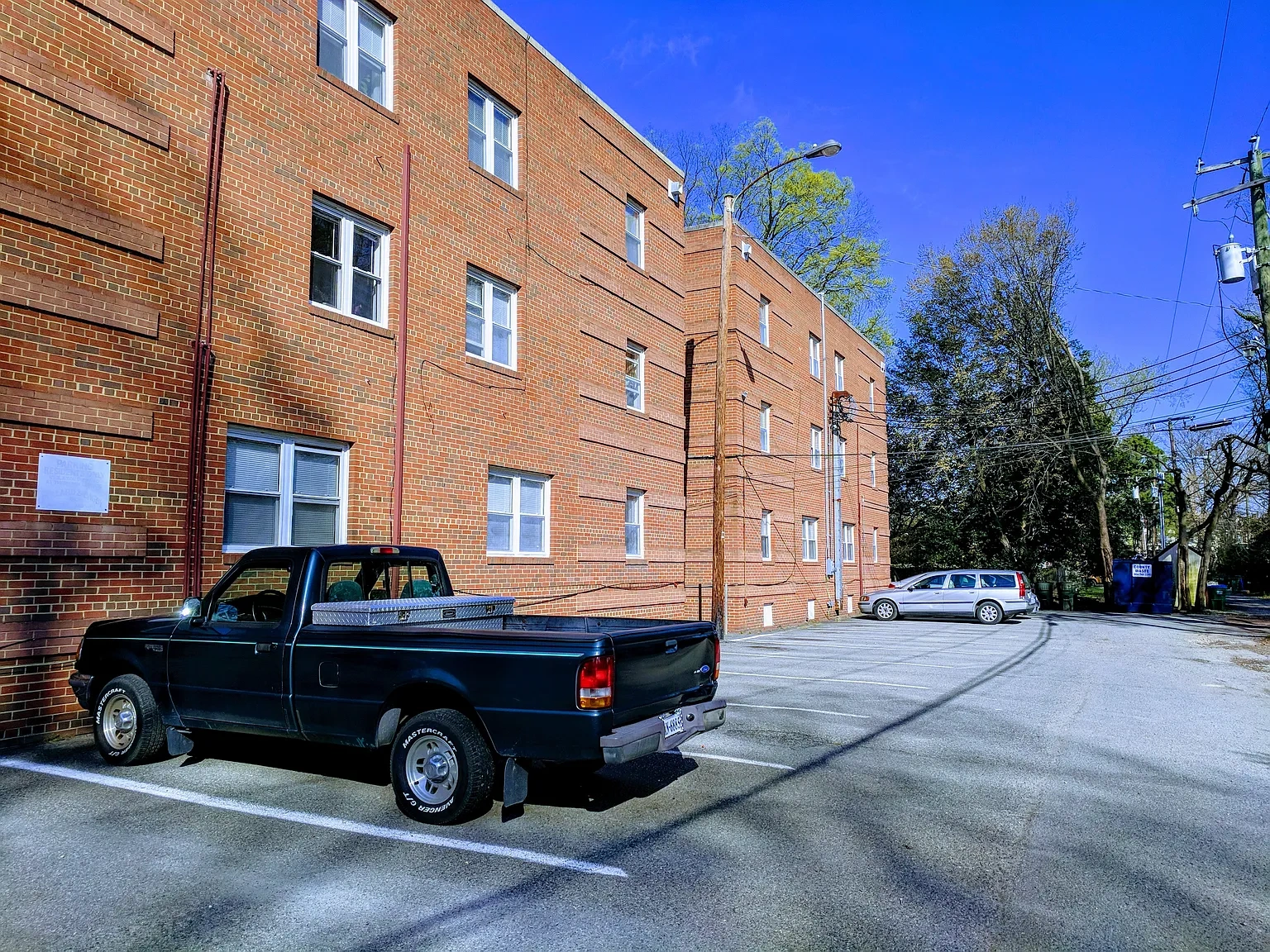 3425 Kensington Avenue – photo 2