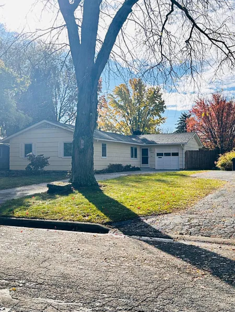 2401 Bristol Rd – photo 1