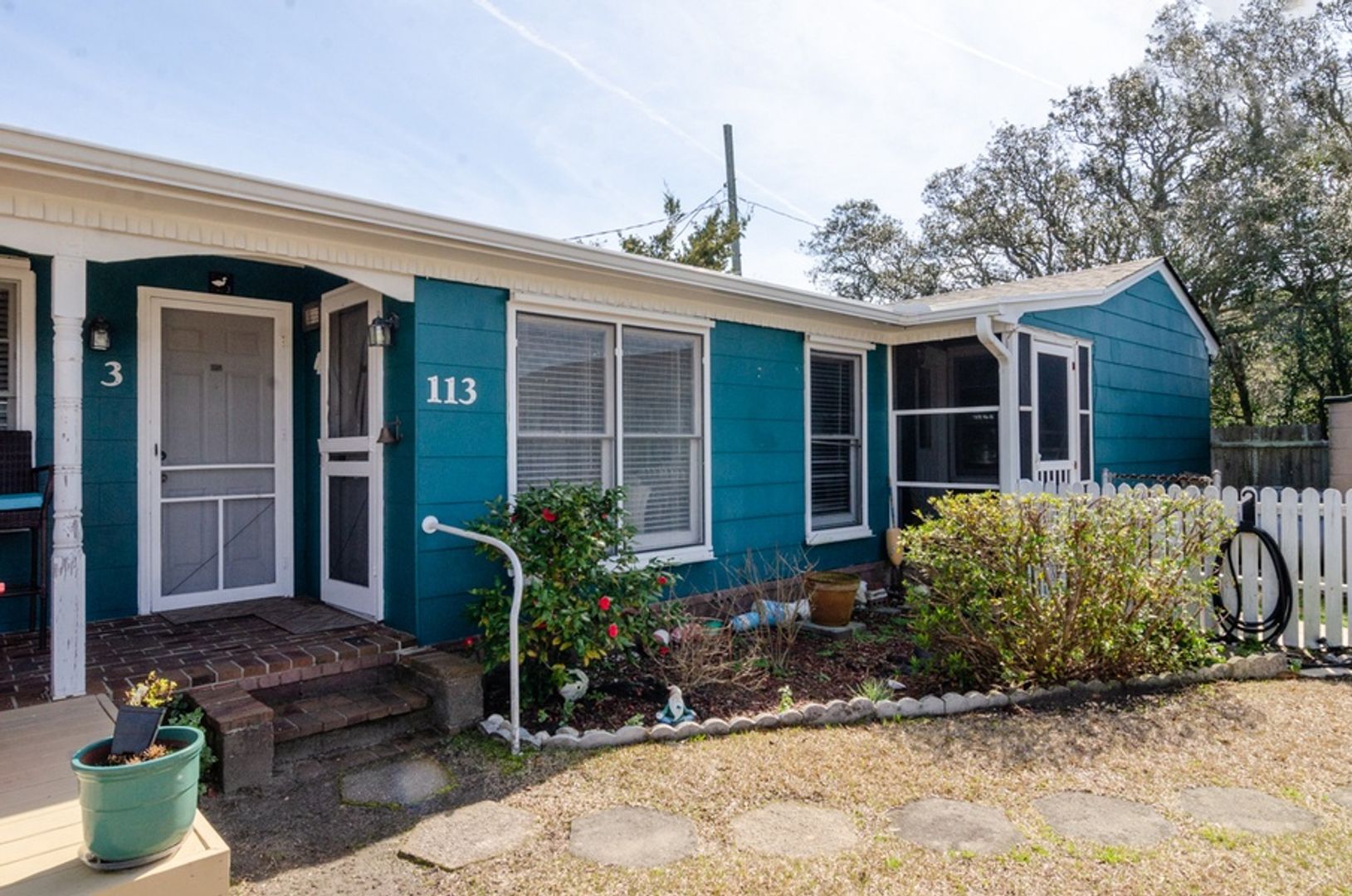113 S 4th Ave unit 3 – photo 1