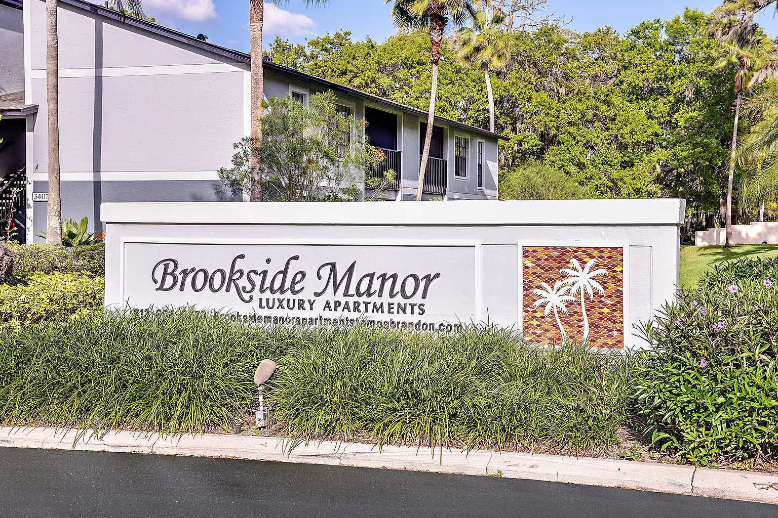 Brookside Manor Apartments – photo 2