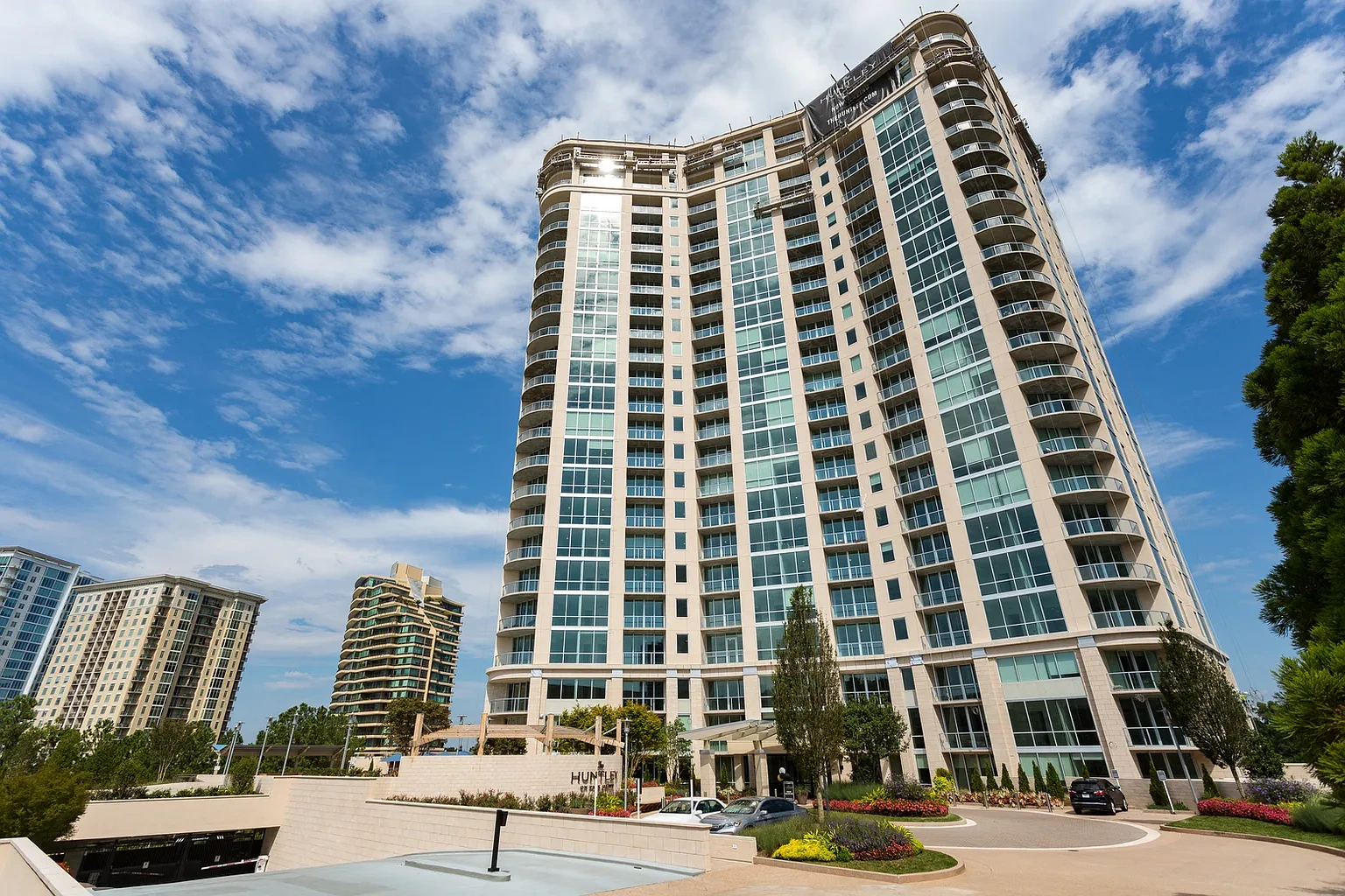 The Huntley Luxury Apartments – photo 3