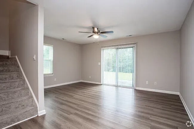 North Chase Apartments – photo 1