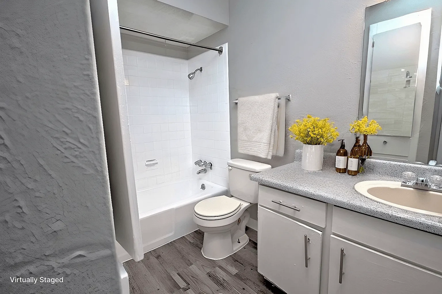 Devon Park Apartments – photo 3
